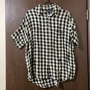 Madewell Black and White Buffalo Check Button Down Shirt - MEDIUM